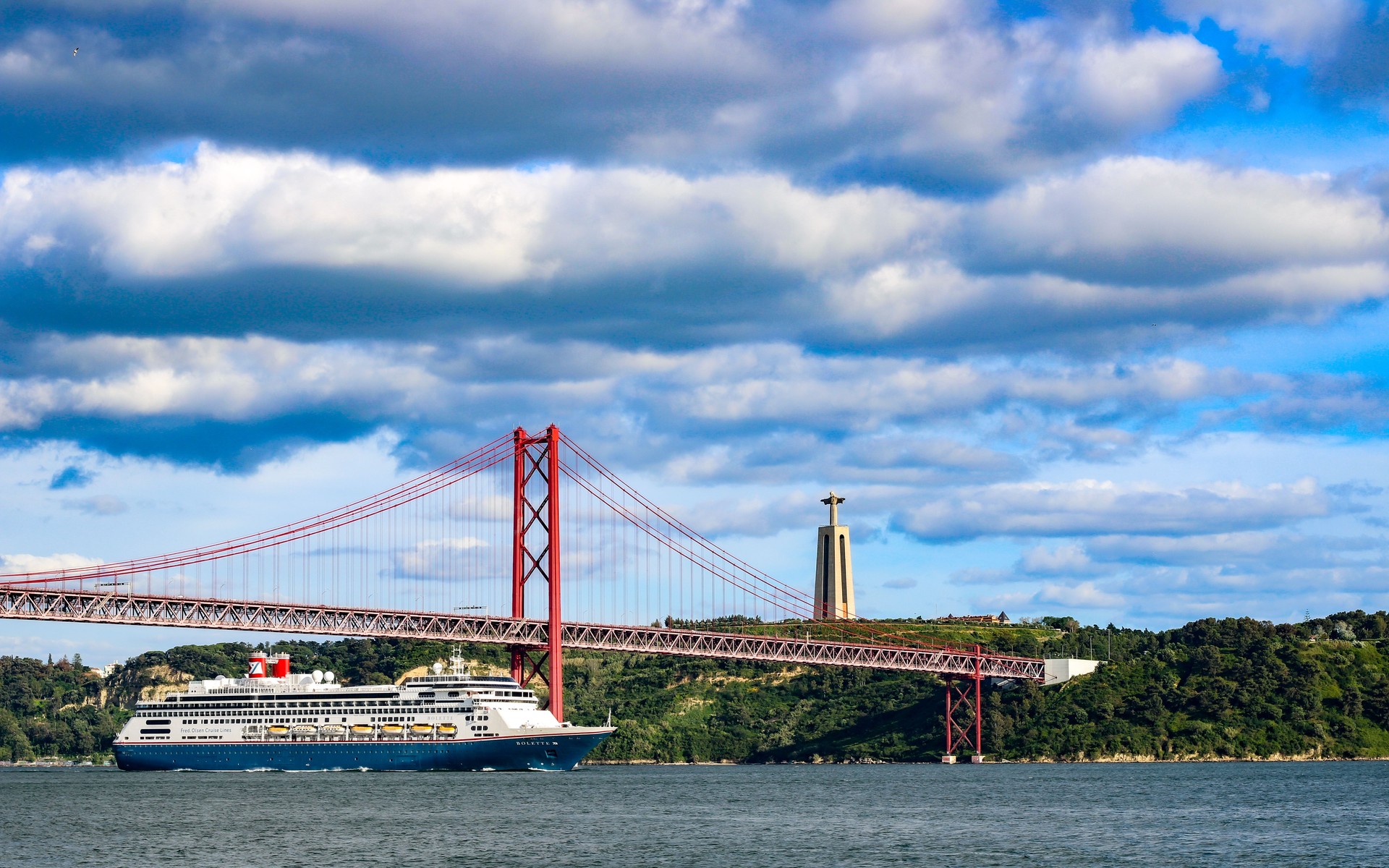 A photograph of Lisbon Cruise Gateway, Portugal.