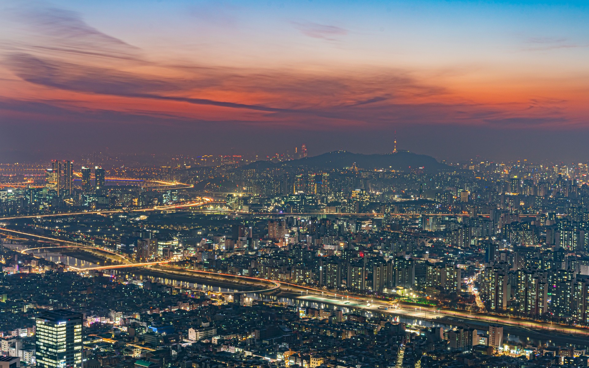 A photograph of Seoul, South Korea.