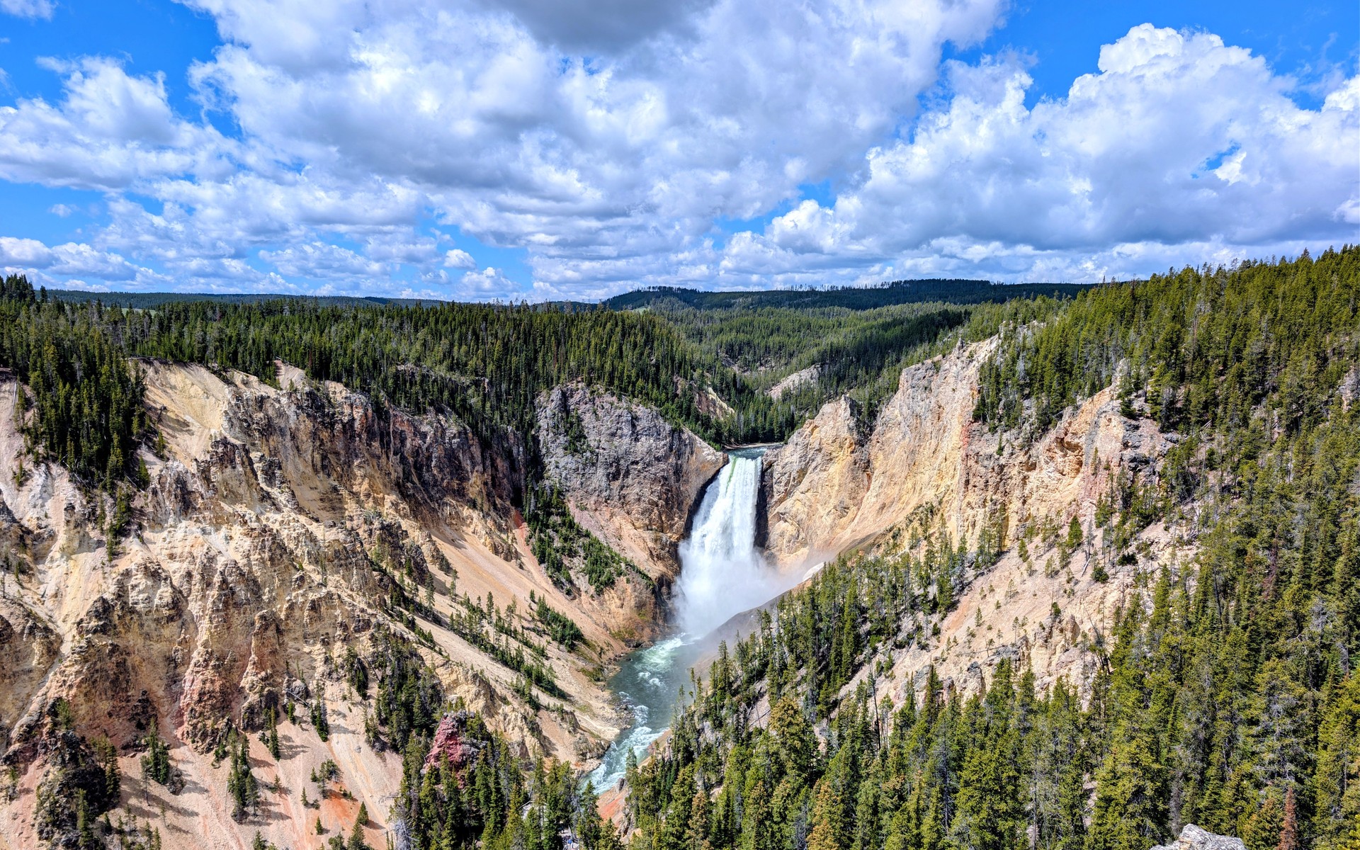 A photograph of Yellowstone Region, United States.