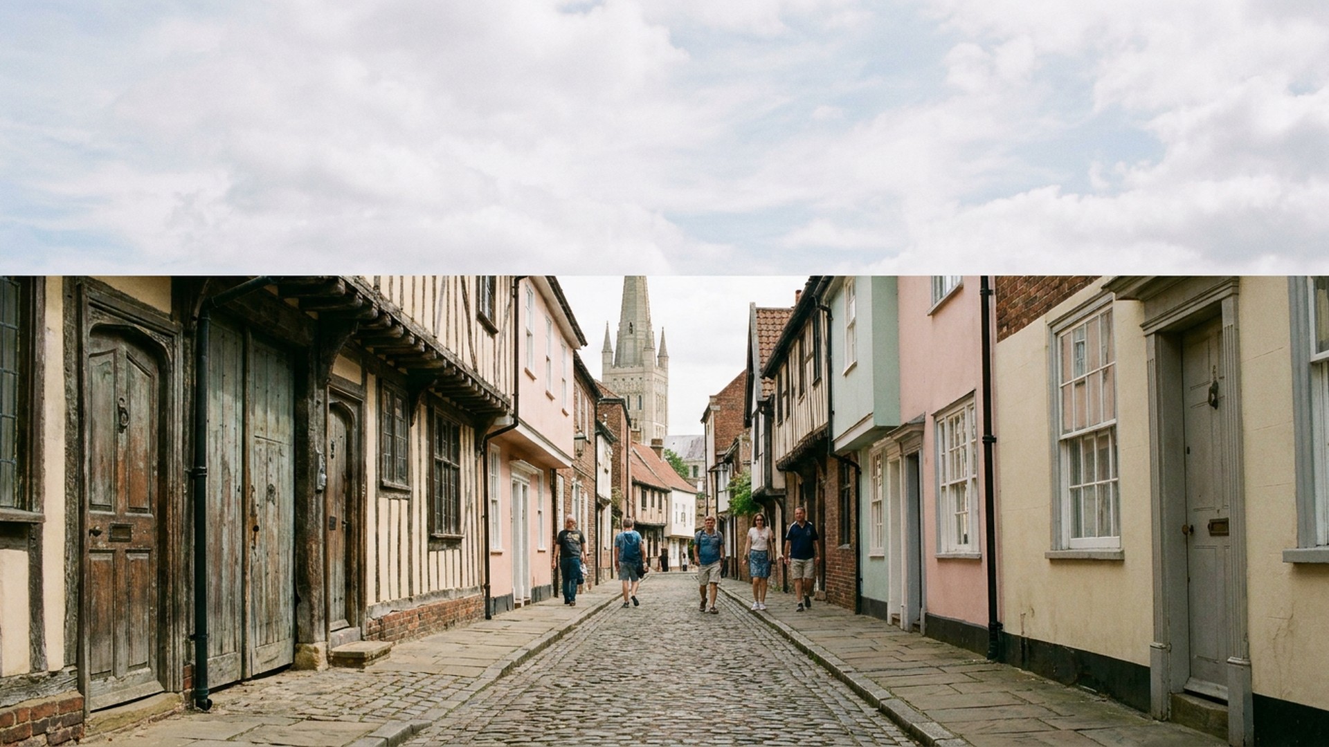 Lane in the old quarter in Norwich, United Kingdom