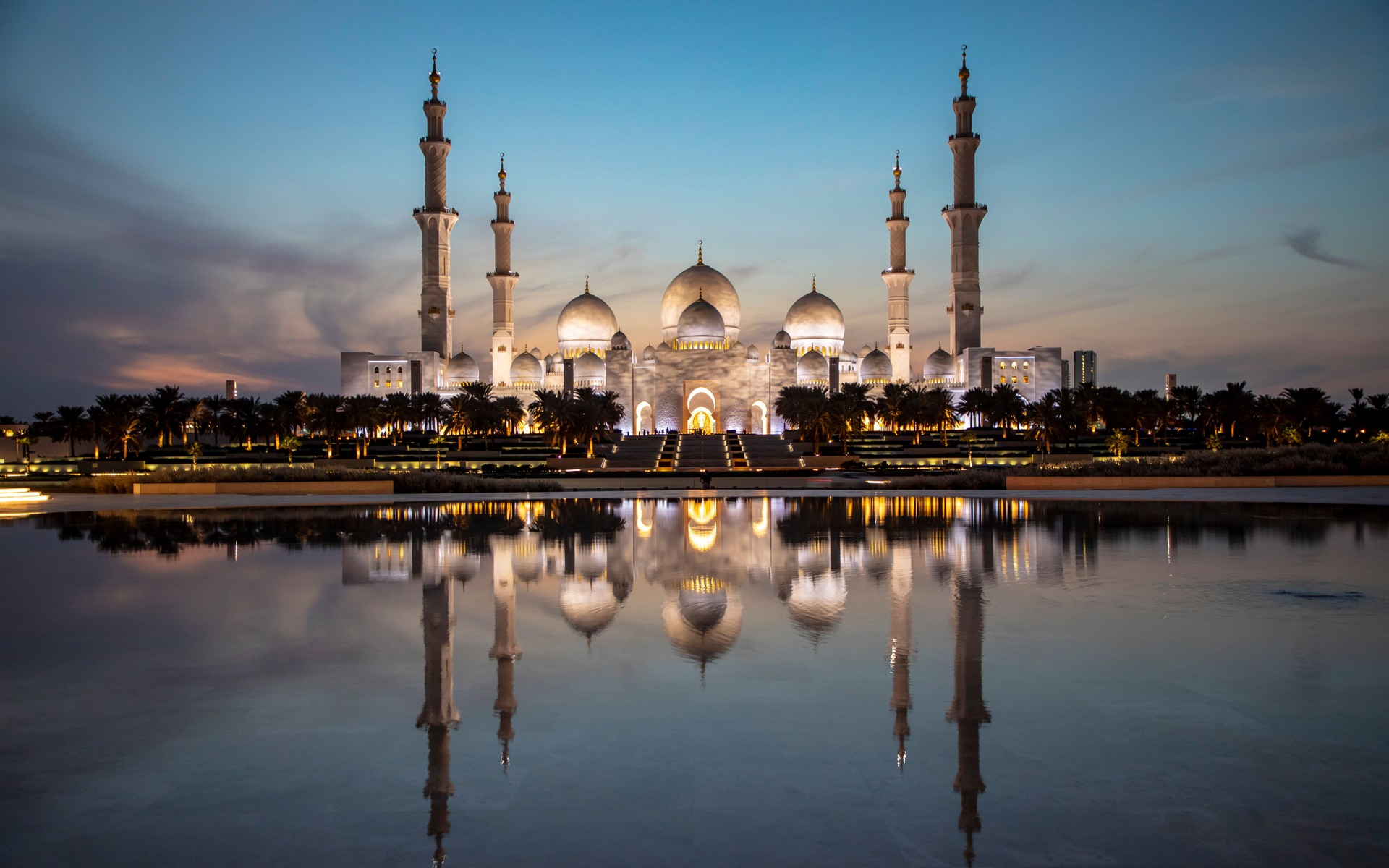 A photograph of Abu Dhabi, United Arab Emirates.