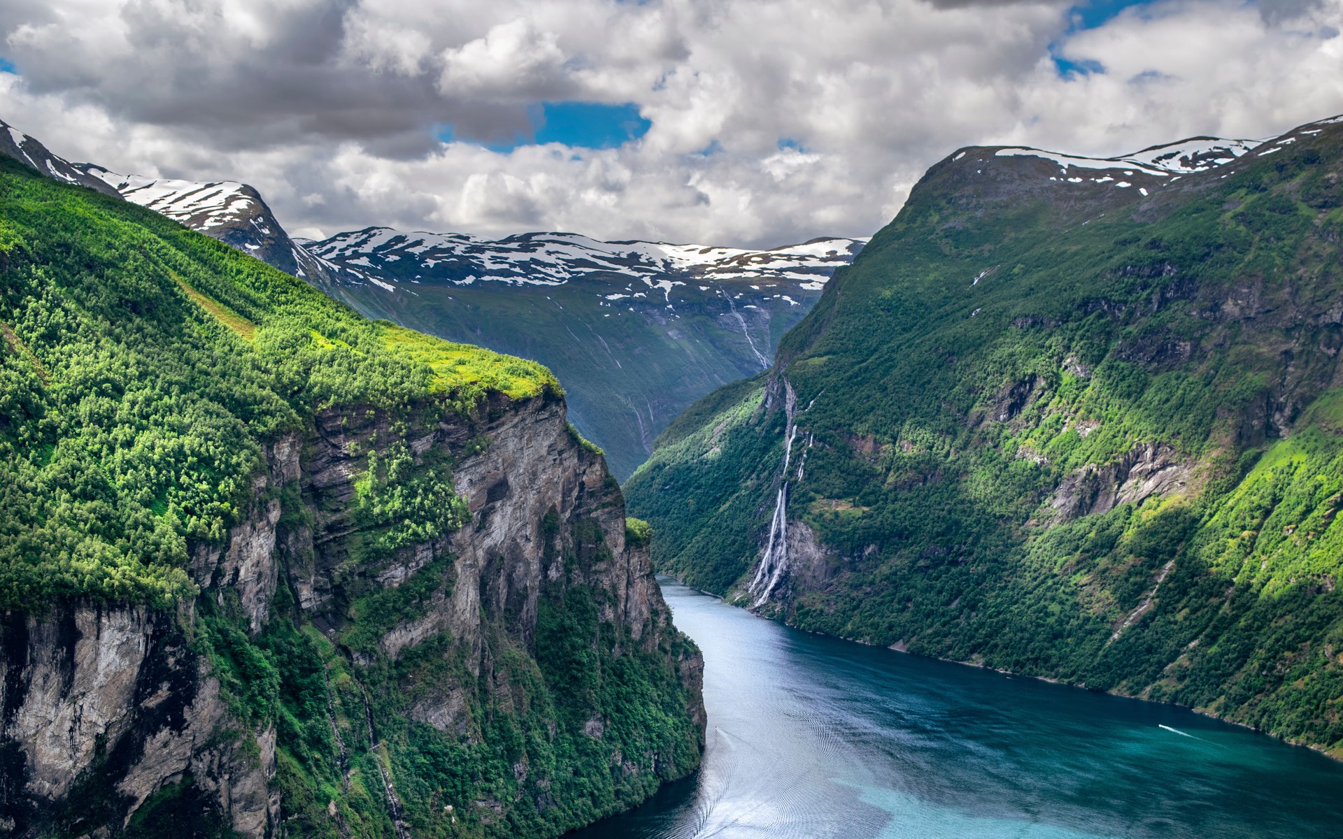 A photograph of Geirangerfjord, Norway.