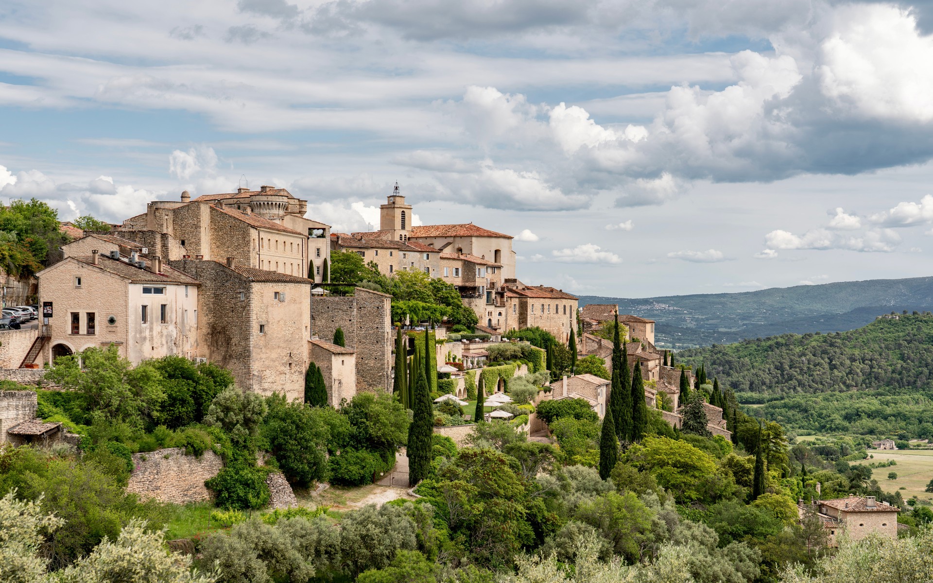 A photograph of Provence, France.