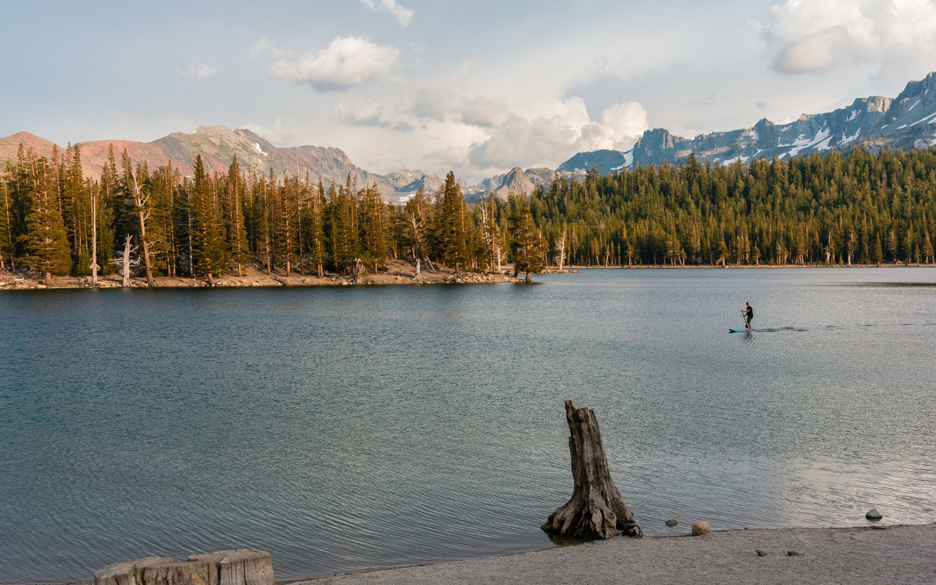A photograph of Mammoth Lakes, United States.