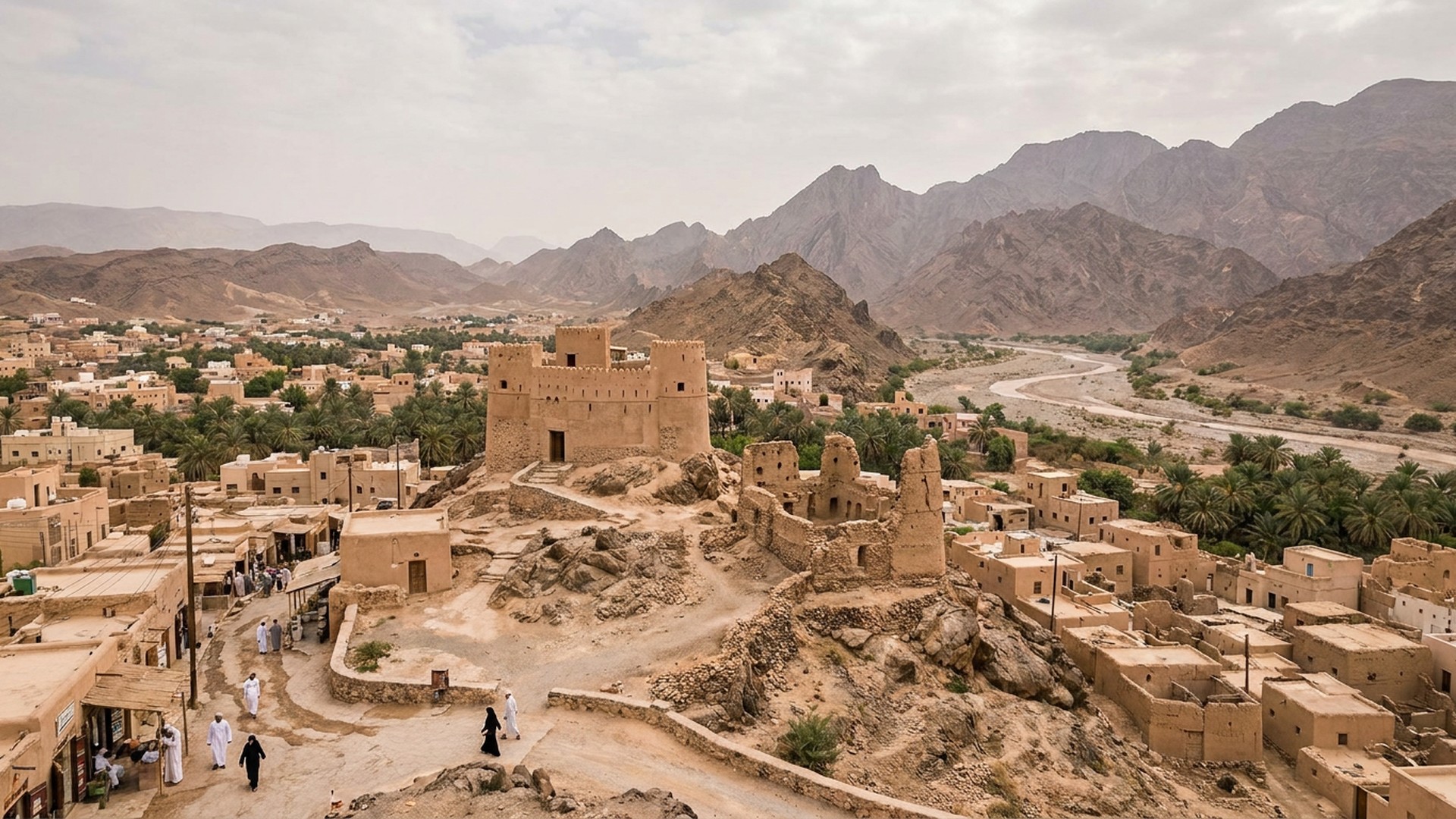 The surrounding countryside in ‘Ibrī, Oman