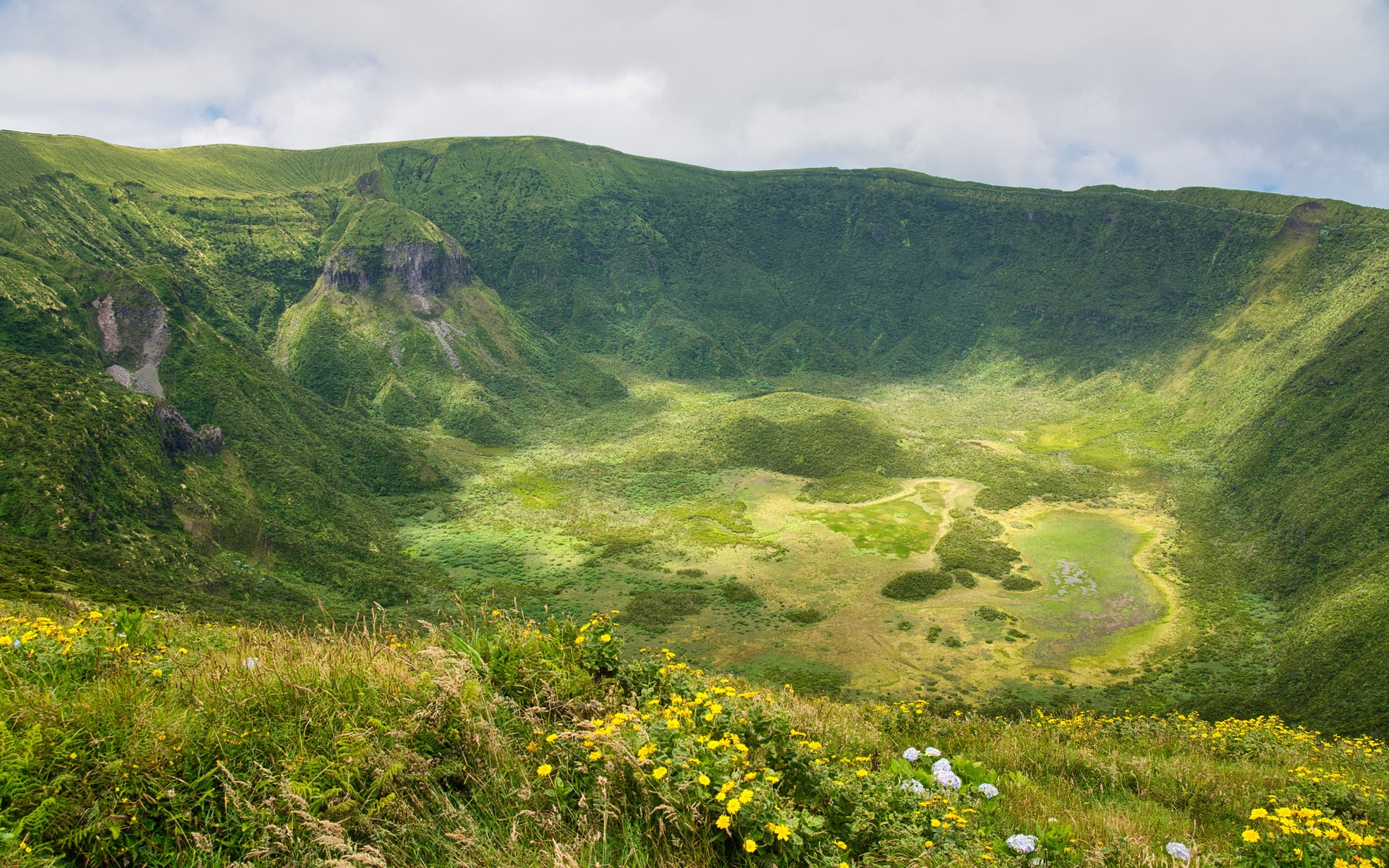 A photograph of Pico & Faial, Portugal.