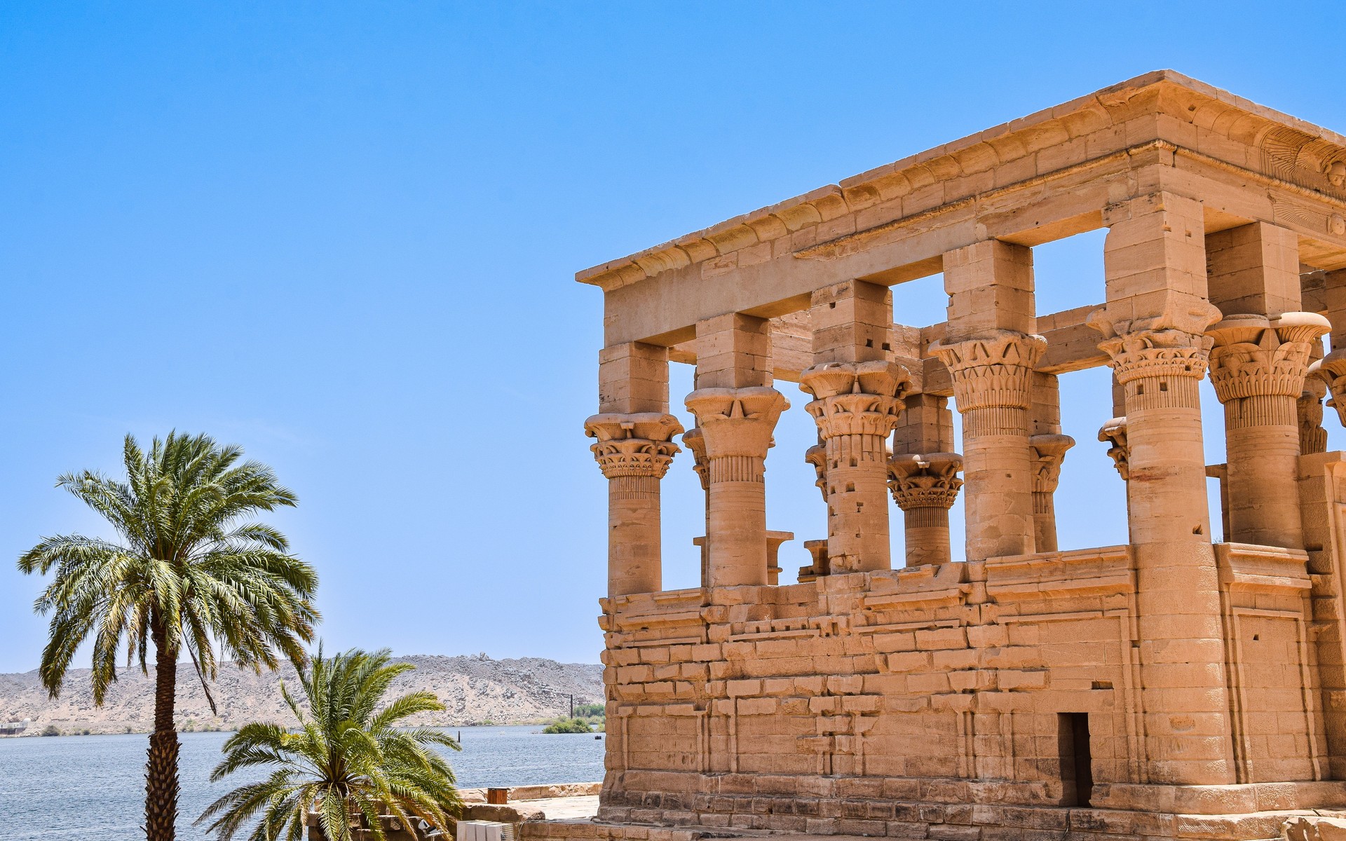 A photograph of Aswan & the Nile, Egypt.